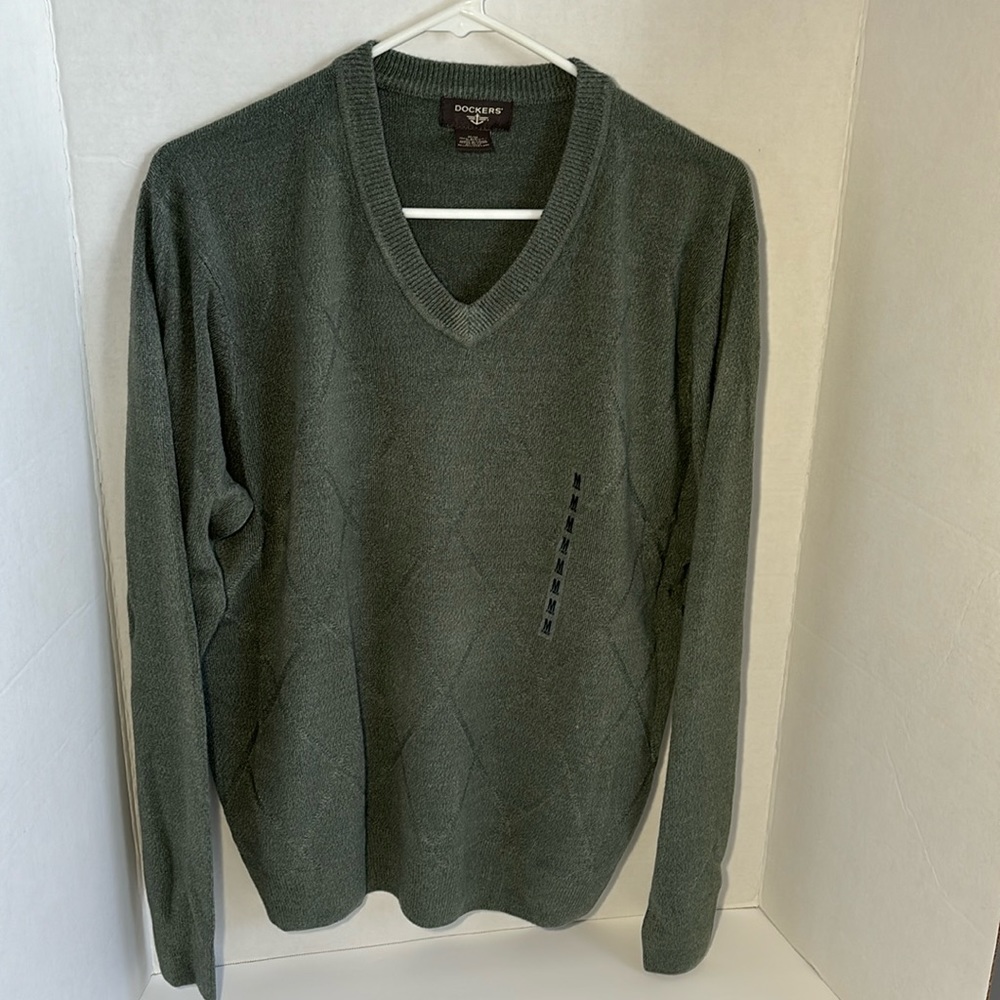 Dockers V-Neck Acrylic Sweater Mens Size M Green Pullover Ribbed Geometric NWOT